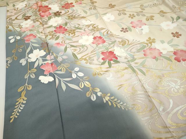 平和屋着物●訪問着　作家物　駒刺繍　流水枝垂れ草花文　暈し染め　金銀彩　正絹　逸品　DABD9010ud