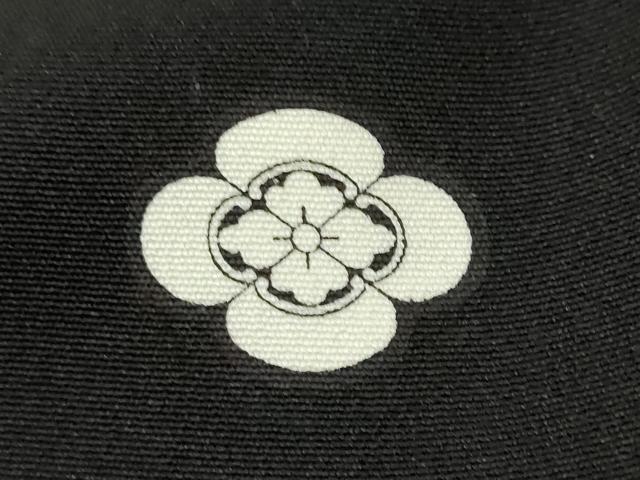 平和屋着物●豪華黒留袖　駒刺繍　流水飛鶴草花文　金彩　正絹　逸品　未使用　DABD9043ud