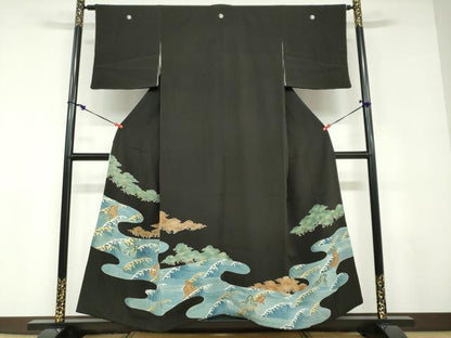 平和屋着物●創業130年　江戸染繍友禅　大彦　黒留袖　立波風景文　金彩　三越扱い　正絹　逸品　DABD9061ud
