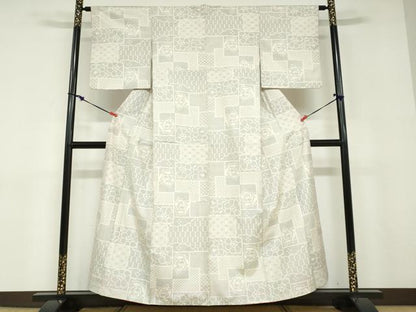 平和屋着物●本場大島紬　白大島　9マルキ　変わり格子草花文　正絹　逸品　DABD9104ud