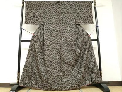 平和屋着物●本場大島紬　7マルキ　花菱文　正絹　逸品　DABD9158ud