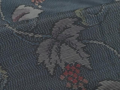 平和屋着物●本場大島紬　葡萄蔦の葉文　証紙付き　正絹　逸品　未使用　DABD9173ud