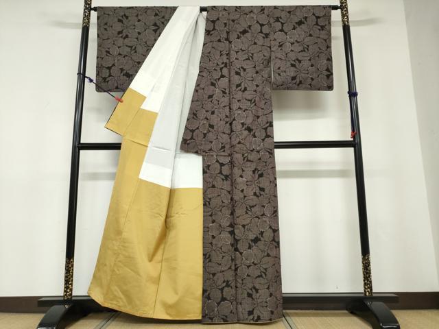 平和屋着物●本場大島紬　7マルキ　花尽くし文　正絹　逸品　DABD9237ud