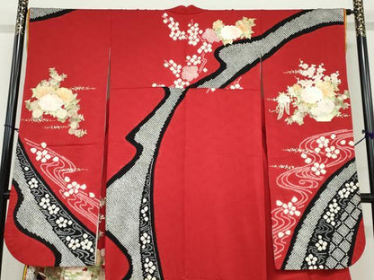 平和屋着物●ブライダルファッションデザイナー・桂由美　振袖　絞り　花車文　金銀彩　正絹　逸品　DABD9276ud