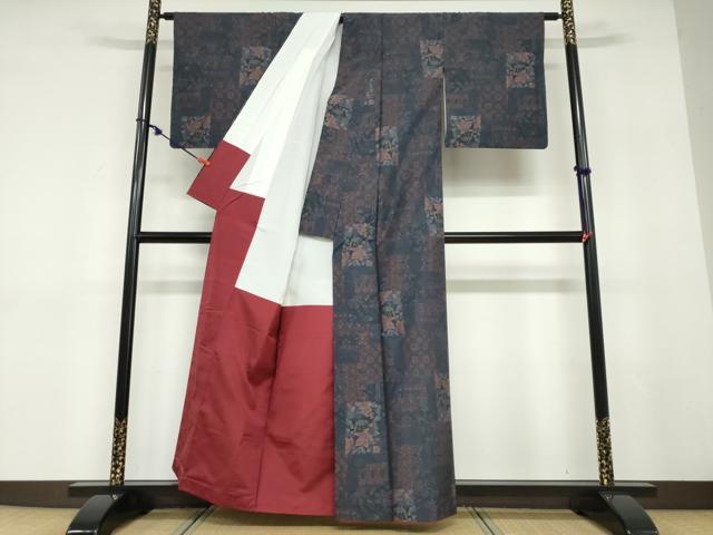 平和屋着物●本場大島紬　7マルキ　総絣　洋花文　正絹　逸品　DABD9284ud