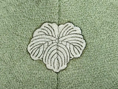 平和屋着物●上質な色無地　風景草花地紋　松葉色　正絹　逸品　DABD9300ud