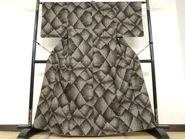 平和屋着物●本場大島紬　7マルキ　唐草文　正絹　逸品　DABD9355ud 平和屋着物○本場大島紬 7マルキ 唐草文 正絹 逸品 DABD9355ud