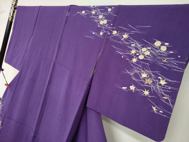 平和屋着物●訪問着　駒刺繍　飛鶴草花文　金彩　鬼しぼ縮緬　正絹　逸品　DABD9363ud 平和屋着物○訪問着 駒刺繍 飛鶴草花文 金彩 鬼しぼ縮緬