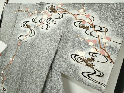 平和屋着物●訪問着　流水群れ鳥草花文　暈し染め　黒地　金彩　正絹　逸品　DABD9371ud
