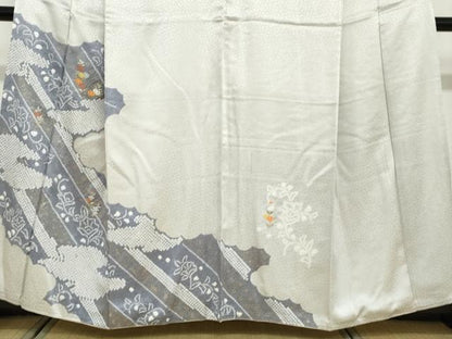 平和屋着物●訪問着　絞り　刺繍　雲取草花文　金彩　正絹　逸品　DABD9382ud