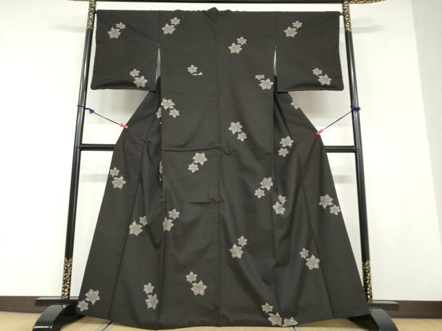 平和屋着物●本場大島紬　9マルキ　地空き　舞花文　正絹　逸品　DABD9398ud