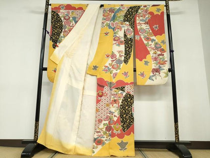 平和屋着物●和染紅型　栗山紅型　栗山吉三郎　振袖　宝尽くし吉祥草花文　金通し地　正絹　逸品　DABD9409ud