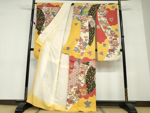 平和屋着物●和染紅型　栗山紅型　栗山吉三郎　振袖　宝尽くし吉祥草花文　金通し地　正絹　逸品　DABD9409ud