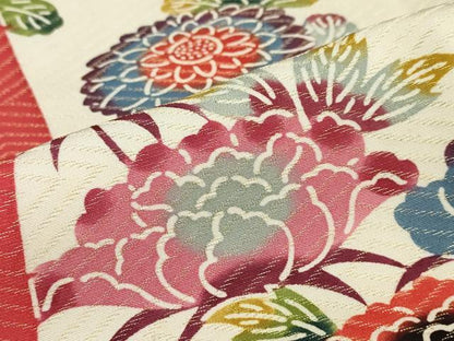 平和屋着物●和染紅型　栗山紅型　栗山吉三郎　振袖　宝尽くし吉祥草花文　金通し地　正絹　逸品　DABD9409ud