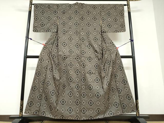 平和屋着物●本場大島紬　龍郷絣　幾何学文様　正絹　逸品　未使用　DABD9434ud