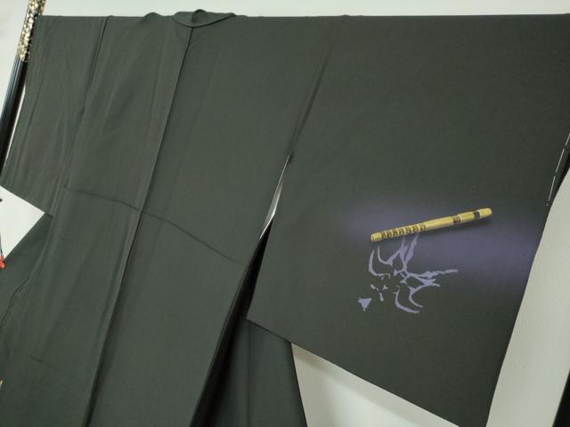 平和屋着物●訪問着　人物文　隈取　黒地　金彩　正絹　逸品　DABD9480ud