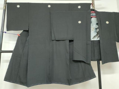 平和屋着物●男性　黒紋付　羽織セット　羽裏：松　鷹　正絹　逸品　DABD9497ud