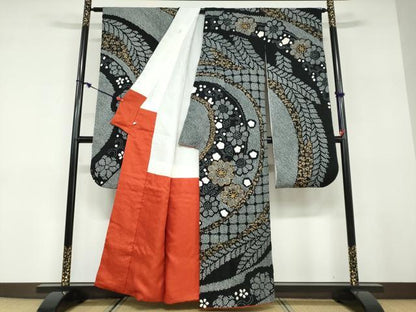 平和屋着物●豪華振袖　駒刺繍　絞り　草花文　黒地　金彩　鈴乃屋扱い　正絹　逸品　DABD9503ud