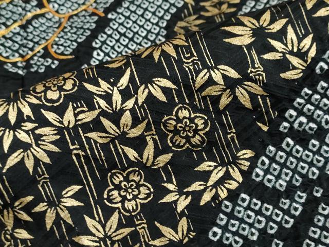 平和屋着物●豪華振袖　駒刺繍　絞り　草花文　黒地　金彩　鈴乃屋扱い　正絹　逸品　DABD9503ud