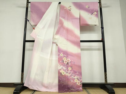 平和屋着物●訪問着　駒刺繍　流水舞桜文　金彩　銀通し地　正絹　逸品　DABD9509ud