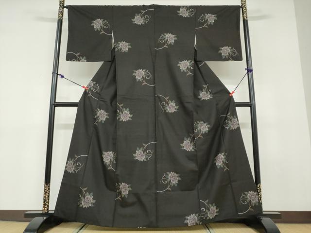 平和屋着物●本場大島紬　9マルキ　地空き　草花文　黒地　ますいわ屋扱い　正絹　逸品　DABD9530ud