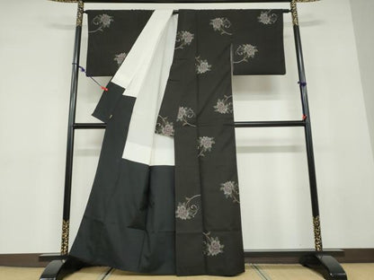 平和屋着物●本場大島紬　9マルキ　地空き　草花文　黒地　ますいわ屋扱い　正絹　逸品　DABD9530ud