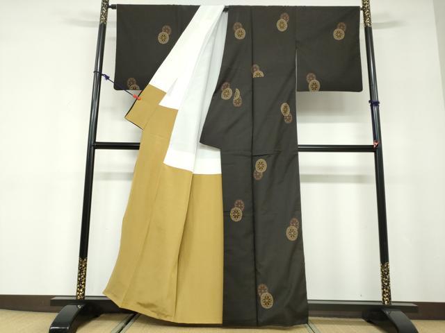 平和屋着物●本場大島紬　地空き　9マルキ　源氏車文　正絹　逸品　DABD9767ud
