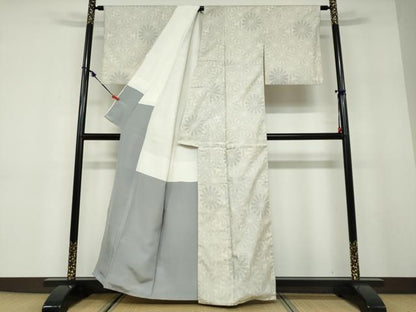 平和屋着物●本場大島紬　白大島　9マルキ　花尽くし文　証紙付き　正絹　逸品　DABD9771ud