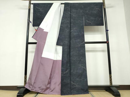 平和屋着物●都喜ヱ門　本場大島紬　総絣　大覚寺舟着き場　証紙付き　藤絹織物謹製　正絹　逸品　DABD9784ud