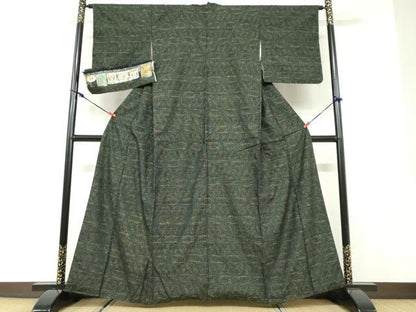 平和屋着物●本場結城紬　重要無形文化財　80亀甲　草葉文　証紙付き　正絹　逸品　DABD9785ud