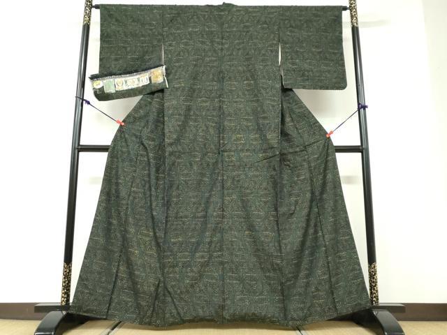 平和屋着物●本場結城紬　重要無形文化財　80亀甲　草葉文　証紙付き　正絹　逸品　DABD9785ud