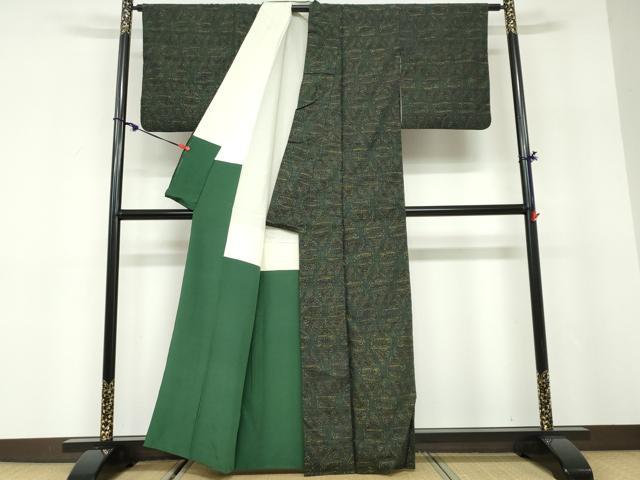 平和屋着物●本場結城紬　重要無形文化財　80亀甲　草葉文　証紙付き　正絹　逸品　DABD9785ud