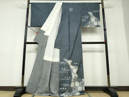平和屋着物●本場染大島紬　訪問着　絞り　幾何学文様　正絹　逸品　DABD9799ud