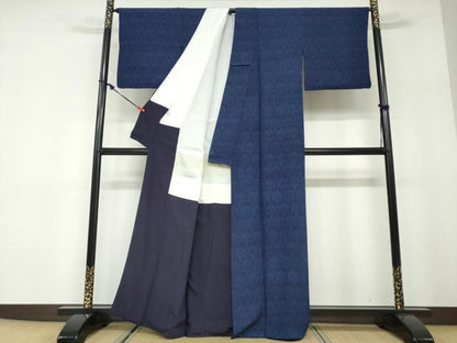 平和屋着物●藍造り国選定無形文化財　藍師・佐藤昭人　小紋　藍香房　草花文　鹿　正絹　逸品　DABD9823ud