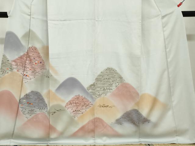 平和屋着物●訪問着　刺繍　遠山飛鶴草花文　暈し染め　金彩　正絹　逸品　DABD9878ud