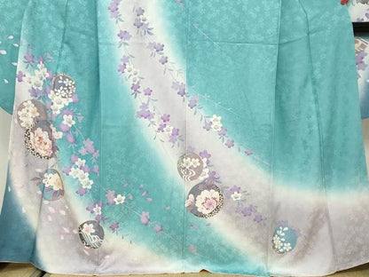 平和屋着物●豪華振袖　駒刺繍　花丸文　暈し染め　金彩　正絹　逸品　DABD9905ud