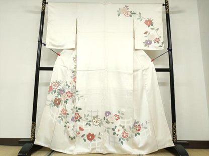 平和屋着物●訪問着　駒刺繍　格子枝椿文　金彩　正絹　逸品　DABD9942ud