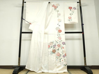 平和屋着物●訪問着　駒刺繍　格子枝椿文　金彩　正絹　逸品　DABD9942ud