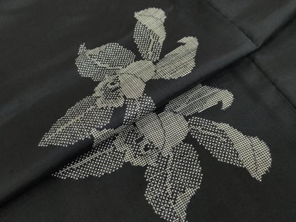平和屋着物●本場大島紬　7マルキ　地空き　舞花文　正絹　逸品　DABD9967ud