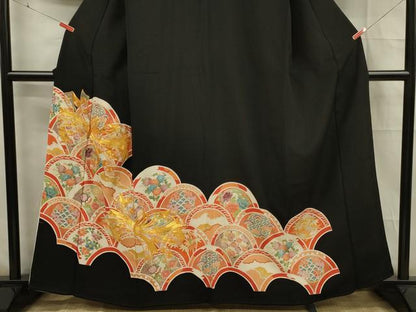 平和屋着物■豪華黒留袖 駒刺繍 青海波花文 金彩 正絹 逸品 DABE0453ya