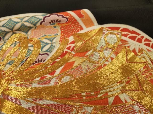 平和屋着物■豪華黒留袖 駒刺繍 青海波花文 金彩 正絹 逸品 DABE0453ya