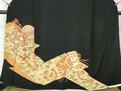 平和屋着物■豪華黒留袖　駒刺繍　鼓宝尽くし文　金彩　正絹　逸品　DABE0739qa