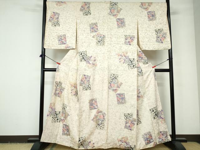平和屋着物●上質な小紋　色紙花文　正絹　逸品　AABH5855ck 平和屋着物○上質な小紋 色紙花文 正絹 逸品 AABH5855ck - メルカリ