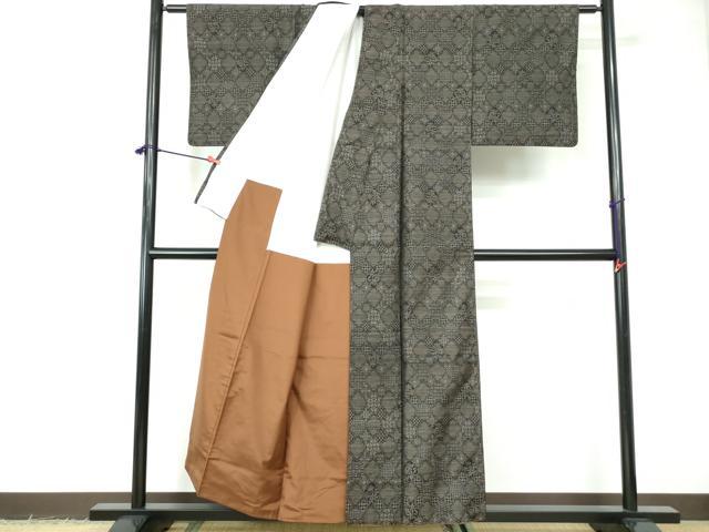 平和屋着物■本場大島紬　幾何学花文　正絹　逸品　DABE0821qa
