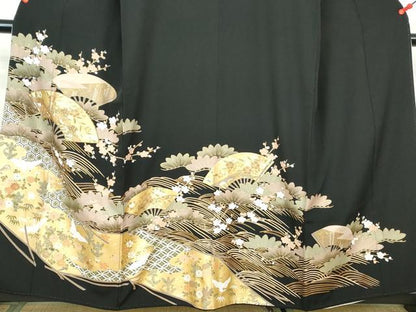 平和屋着物■豪華黒留袖　駒刺繍　扇面飛鶴花文　金彩　正絹　逸品　DABE0856qa