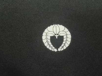 平和屋着物■豪華黒留袖　駒刺繍　流水飛鶴枝松文　金銀彩　正絹　逸品　DABE0857qa