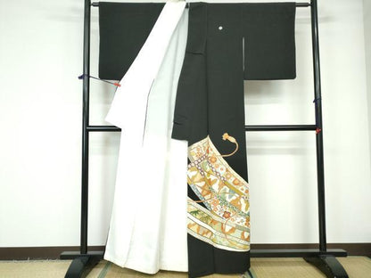 平和屋着物■豪華黒留袖　駒刺繍　舞花楓文　江戸紐　金彩　正絹　逸品　DABE0858qa