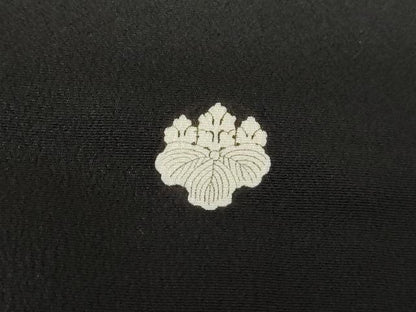 平和屋着物■豪華黒留袖　駒刺繍　舞花楓文　江戸紐　金彩　正絹　逸品　DABE0858qa