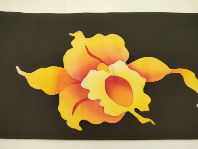 平和屋着物●塩瀬　九寸名古屋帯　草花　ろうけつ染め　黒地　逸品　DABE1046op