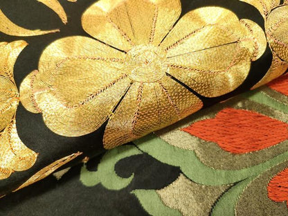 平和屋着物●六通柄袋帯　唐織　駒刺繍　宝相華　黒地　金糸　正絹　逸品　DABE1367op